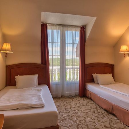 Hotel Bellevue Esztergom Eksteriør bilde