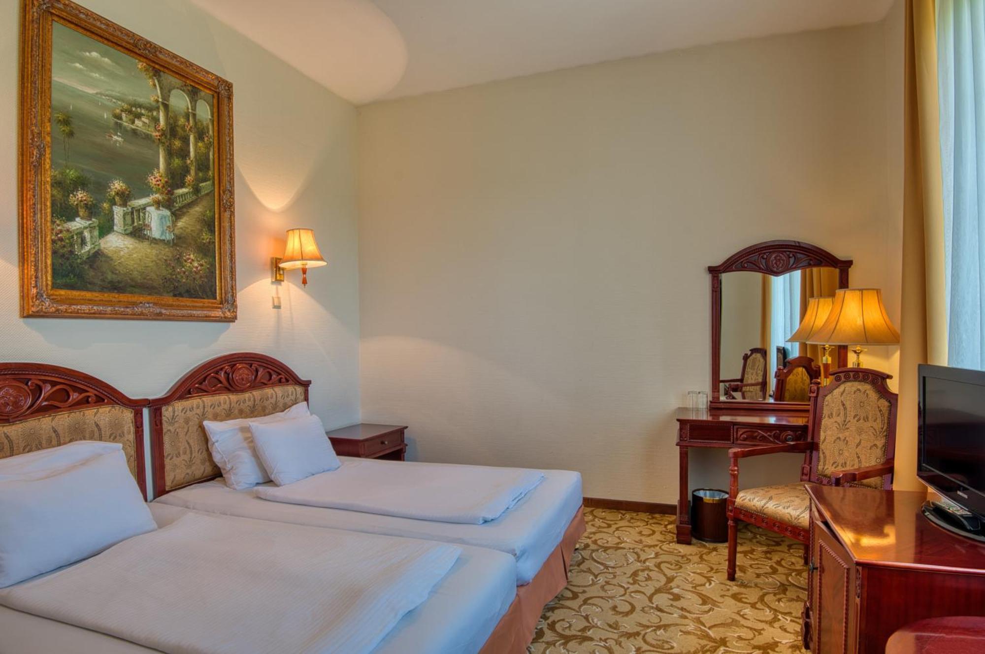 Hotel Bellevue Esztergom Eksteriør bilde
