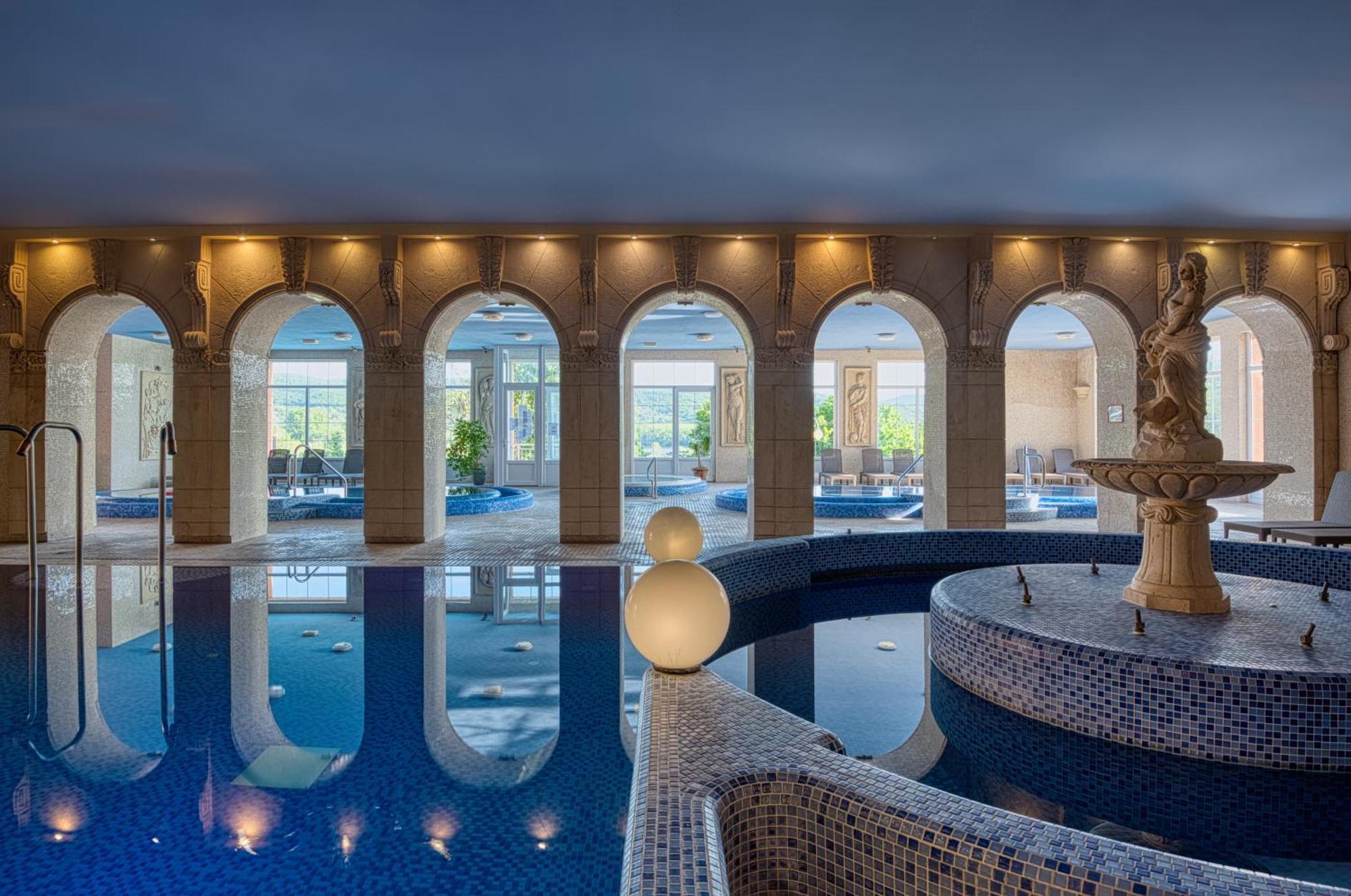 Hotel Bellevue Esztergom Eksteriør bilde
