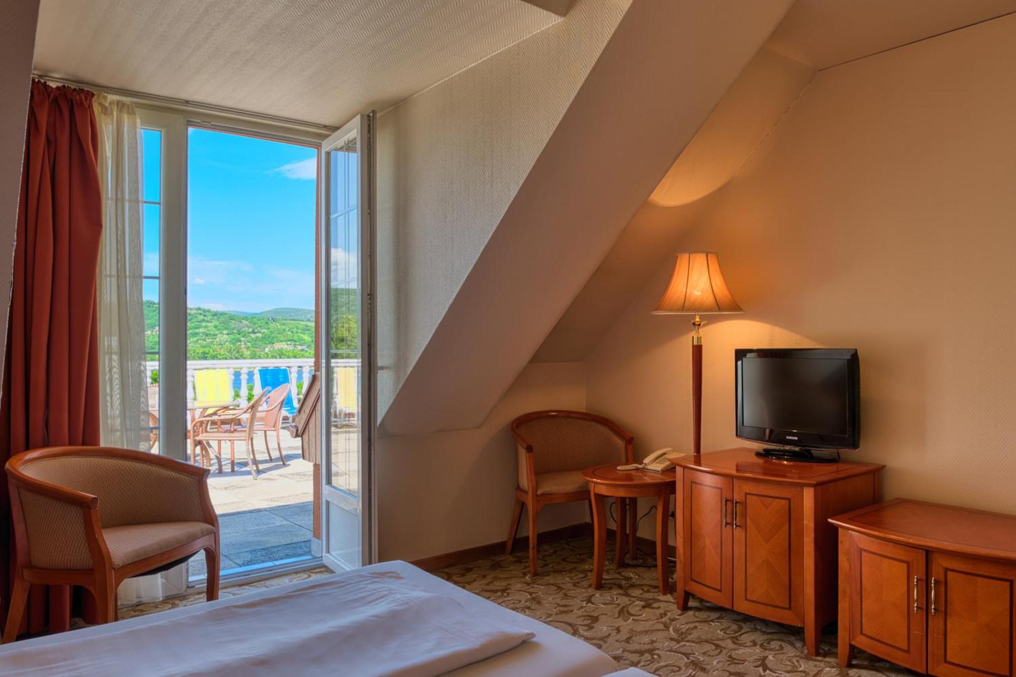 Hotel Bellevue Esztergom Eksteriør bilde