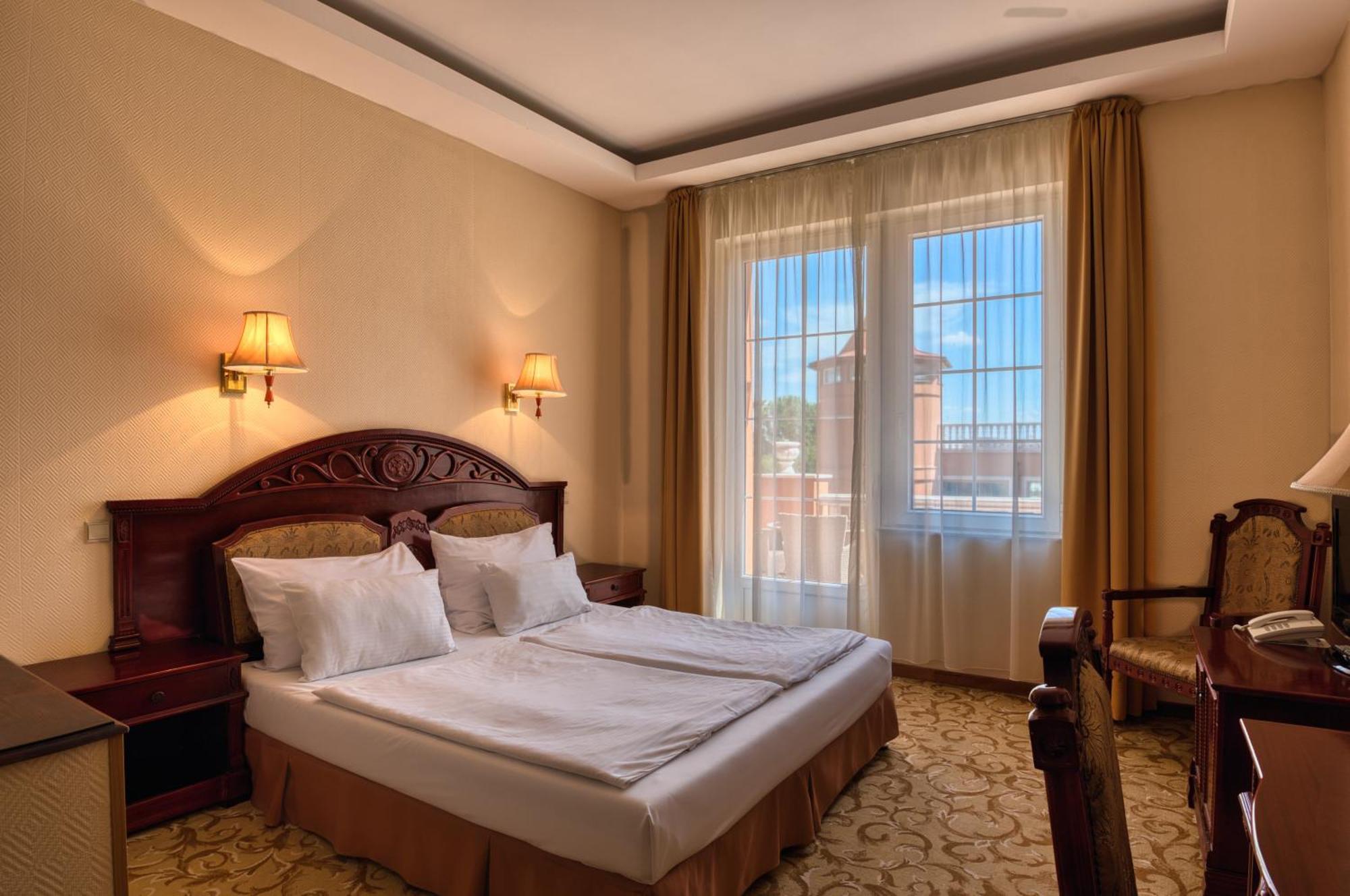 Hotel Bellevue Esztergom Eksteriør bilde