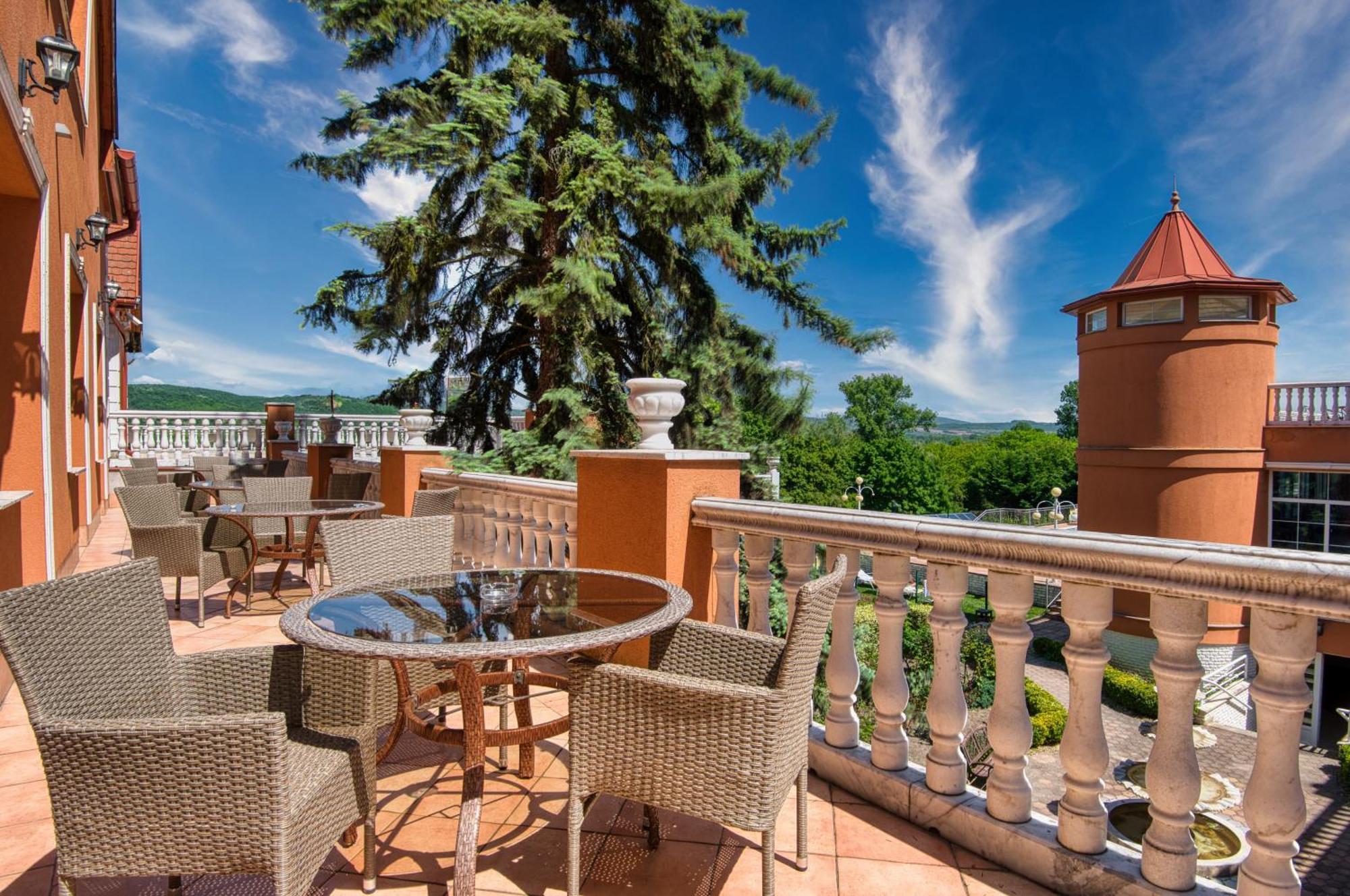 Hotel Bellevue Esztergom Eksteriør bilde