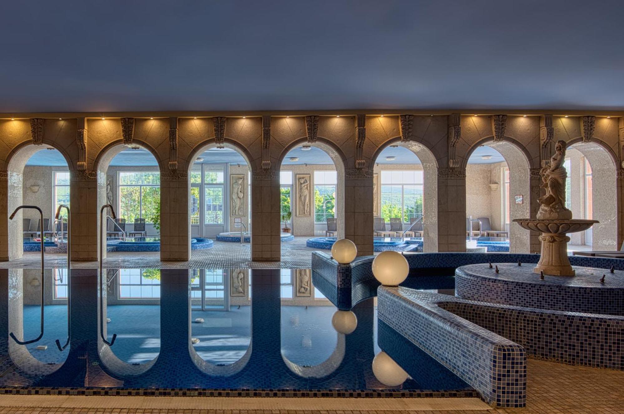 Hotel Bellevue Esztergom Eksteriør bilde